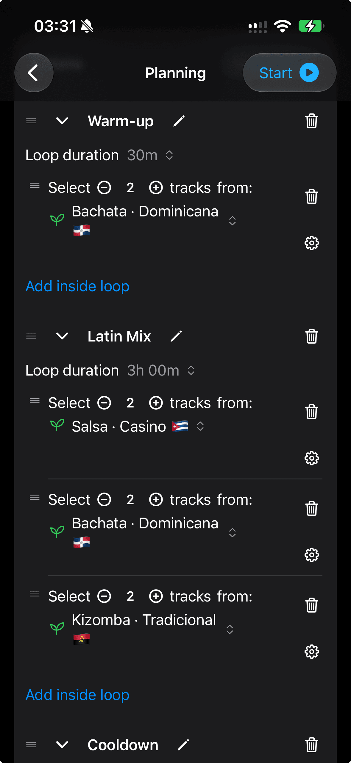 Smart Set configuration on iPhone: a 30-minute Warm up loop, a three-hour Latin Mix selecting tracks from Salsa, Bachata, and Kizomba playlists, followed by Cool down.